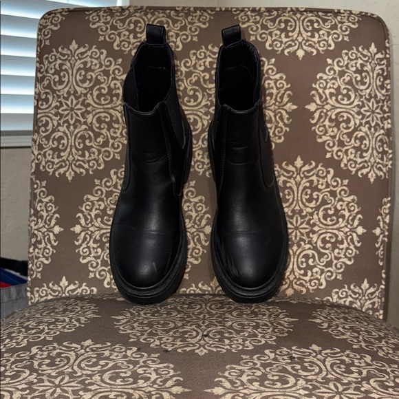 Forever 21 Black Ankle Boots - Picture 9 of 9